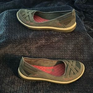 Clarks soft cushion shoes